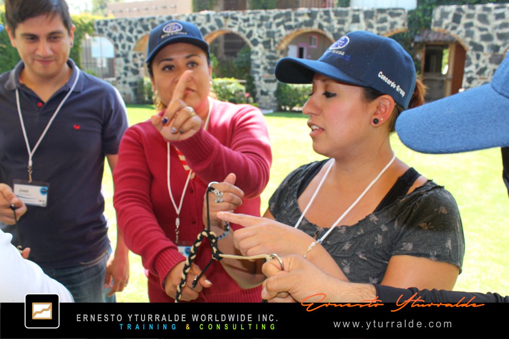 Jornada de Team Building en Colombia con metodología de Aprendizaje Experiencial